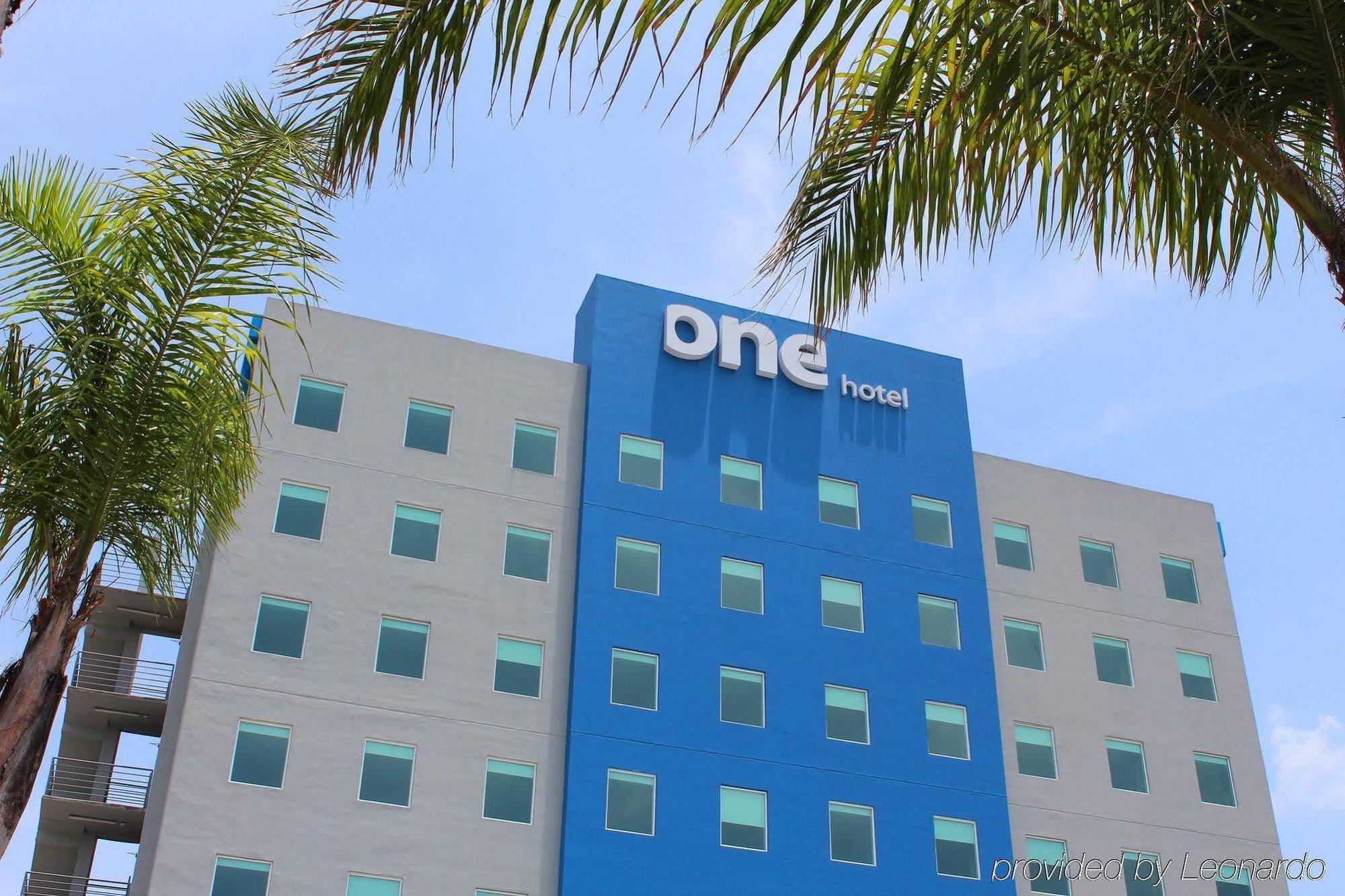 One Guadalajara Tapatio Hotel Tlaquepaque Bagian luar foto